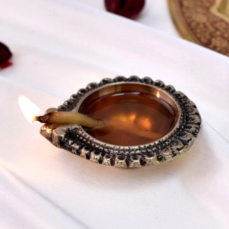 Floral Round Brass Oil Lamp Diya